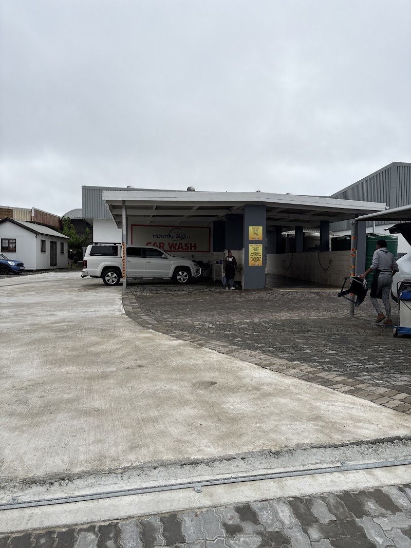 Handz On Carwash - Photo 3